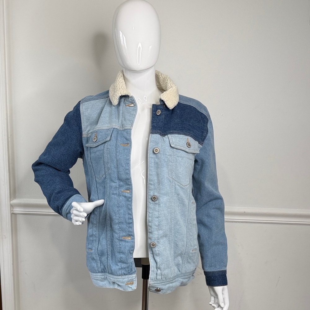 Hollister Blue Denim Patchwork Jacket with Cream Sherpa Collar and Lining XS